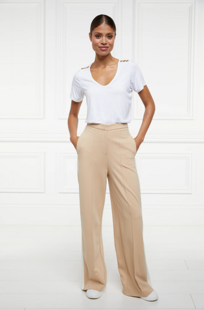 Holland Cooper Wide Leg Pant in Camel Model