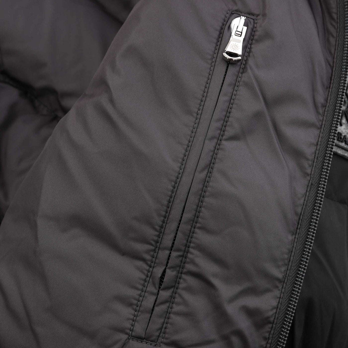 Sandbanks Apres Puffer Jacket in Black Inside Pocket